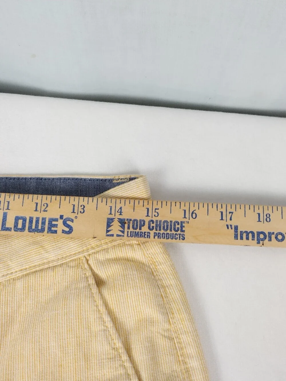banana republic Men's Size 30 Waist Yellow Cabana Shorts Island Wear